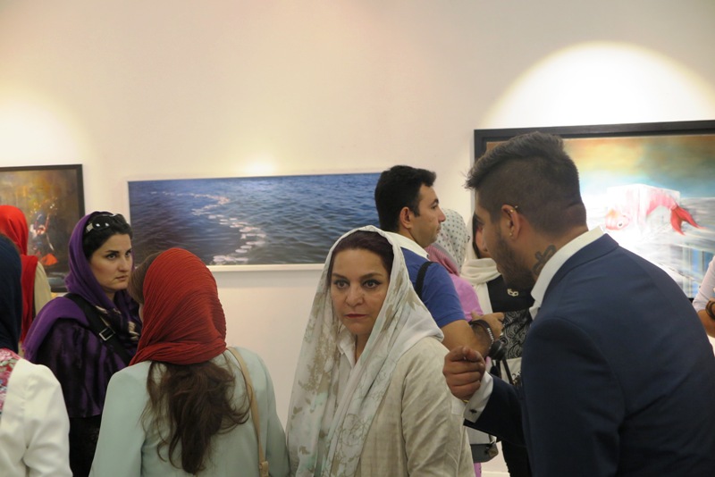 installation art on the Persian Gulf