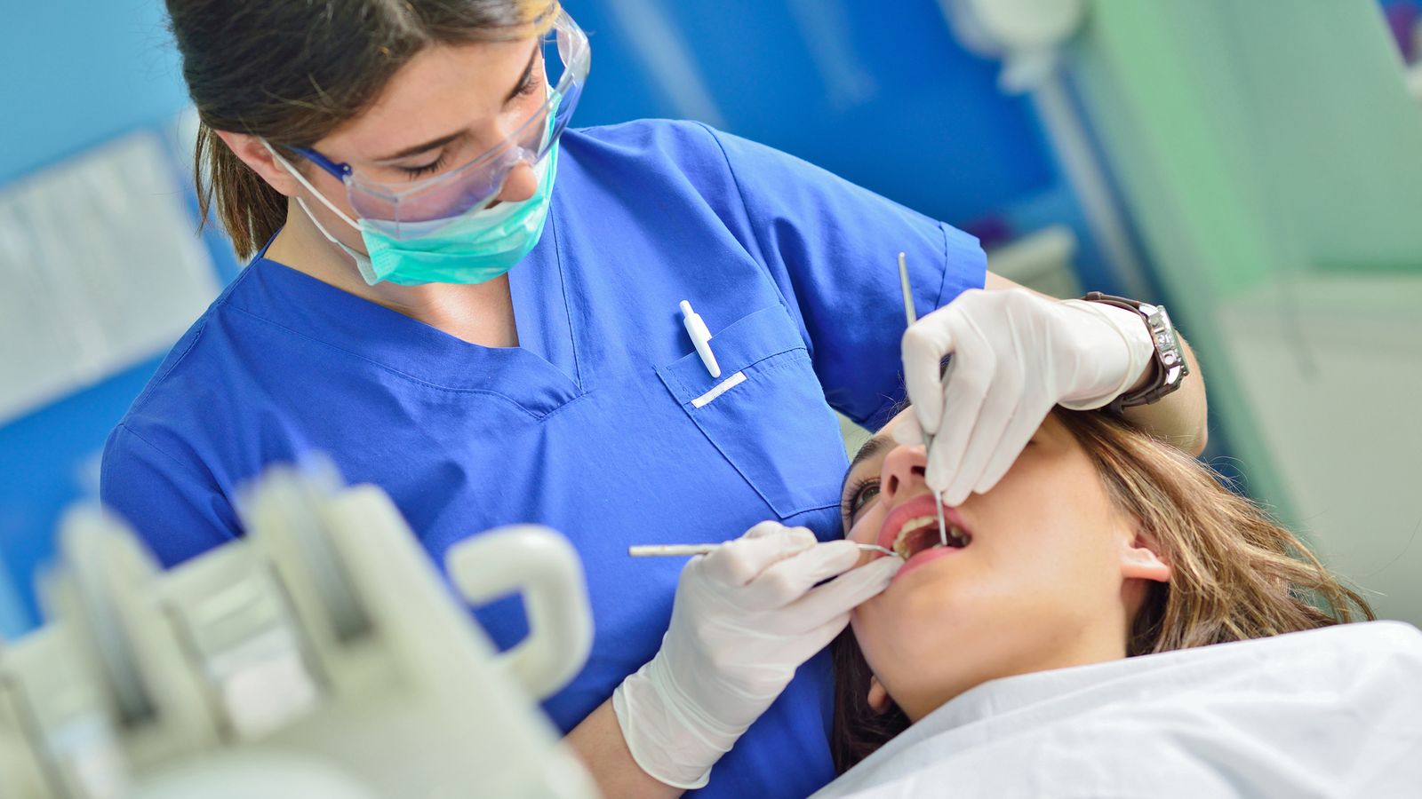 مهارت شنیداری زبان انگلیسی قرار با دندانپزشک (dentist appointment)